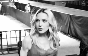 Выяснилось, почему Мадонна до сих пор не сняла фильм о себе