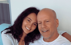 Жена Брюса Уиллиса объяснила, почему он не знает о своей болезни