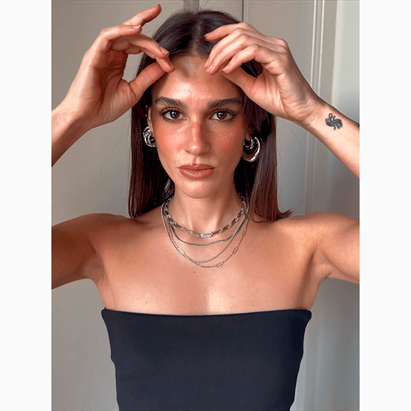 Как правильно хранить и использовать косметику, чтобы она дольше оставалась эффективной?