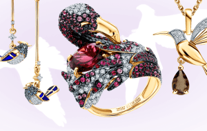 Нас покорили украшения с птицами с последнего показа Schiaparelli