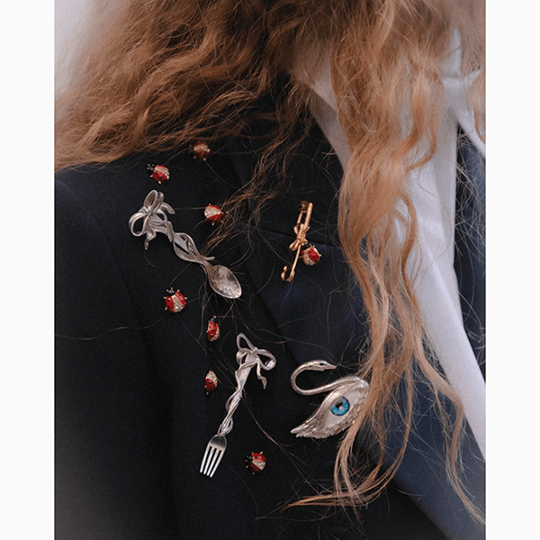 5 аксессуаров на весну, которые меняют весь образ своим присутствием