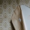 Как правильно снимать со стен старые обои и нужно ли это делать