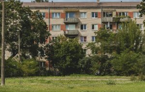Кто должен убирать двор и куда жаловаться, если во дворе грязно