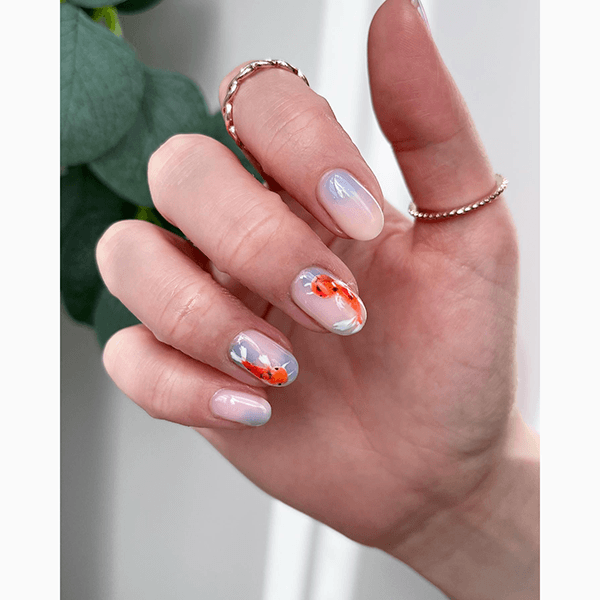 Маникюр «Шведский стол с морепродуктами» (Seafood Buffet Nails) модный этим летом