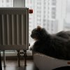 Почему батарея греет внизу, а сверху холодная (и как это исправить)