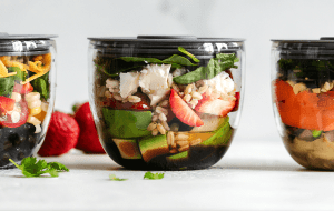 10 вкусных и полезных перекусов для школьника: что положить ребенку с собой