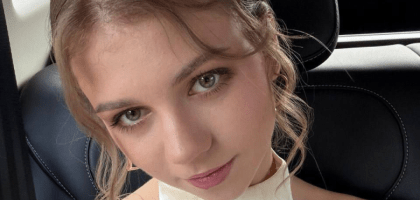 Александра Трусова показала фигуру через год после родов